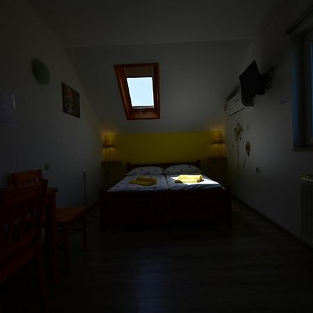 House Bicanic Seliste Dreznicko Exterior photo